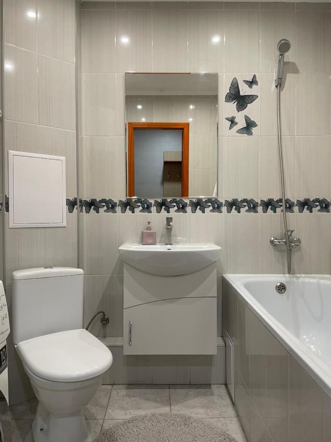 Апартаменты Возле Днепра Tscherkassy Exterior foto