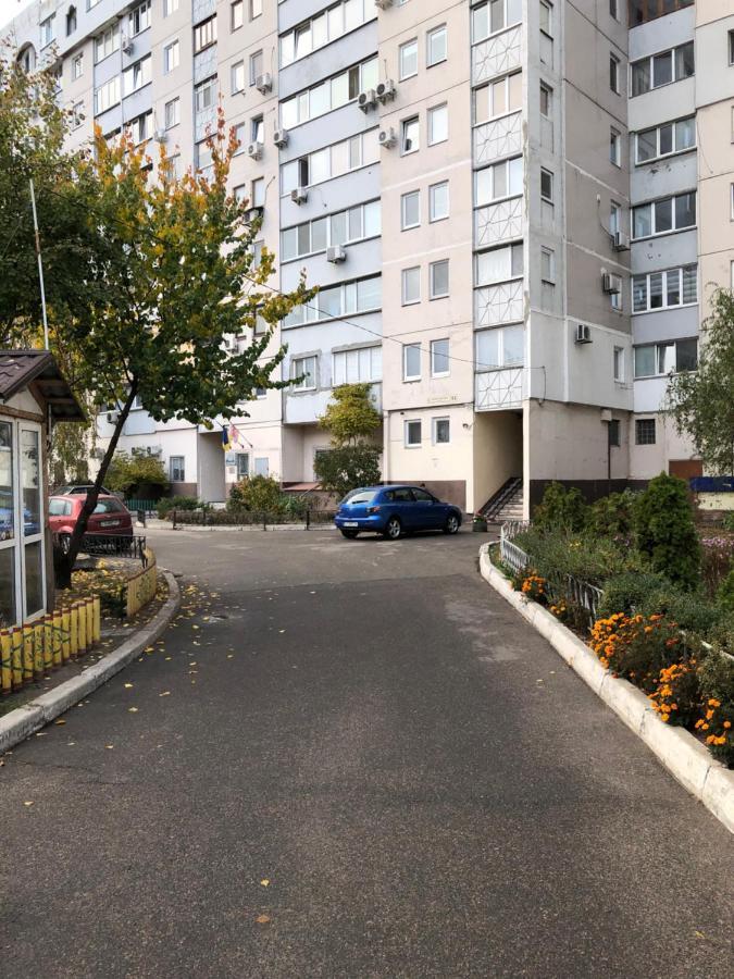 Апартаменты Возле Днепра Tscherkassy Exterior foto